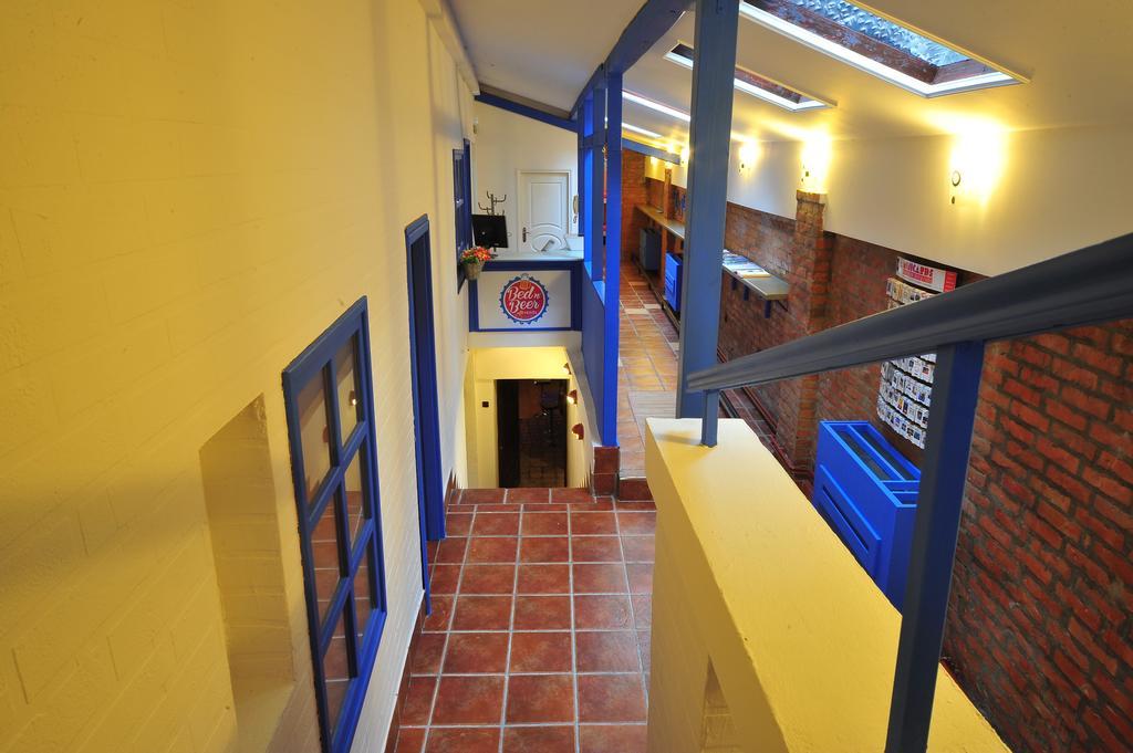 Hostel Bed N Beer Belgrado Esterno foto