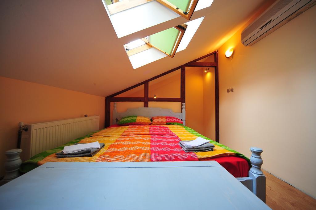 Hostel Bed N Beer Belgrado Camera foto