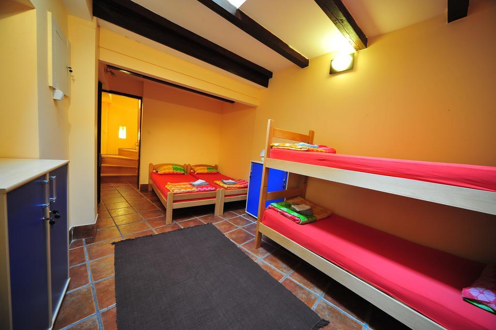 Hostel Bed N Beer Belgrado Camera foto