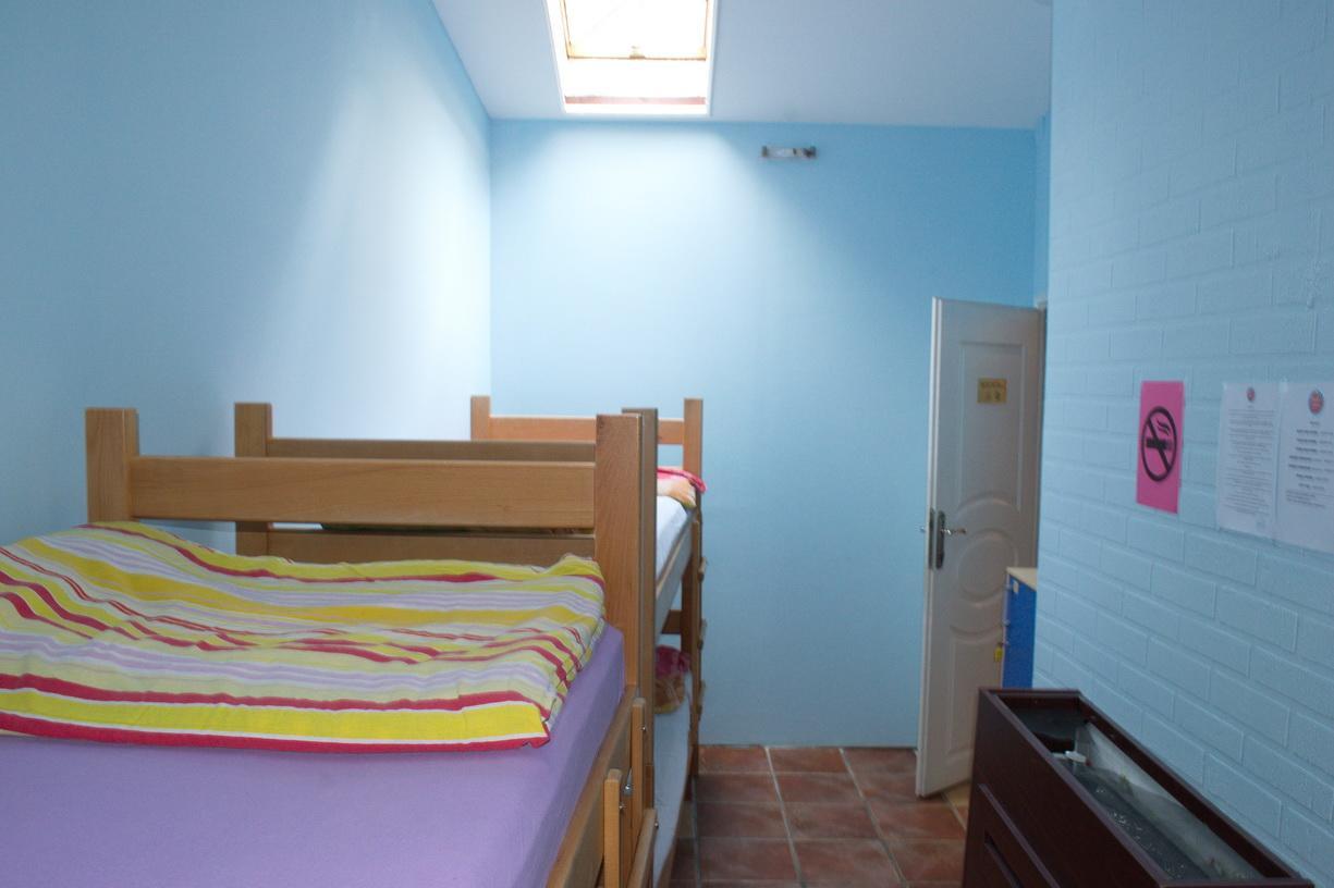 Hostel Bed N Beer Belgrado Esterno foto