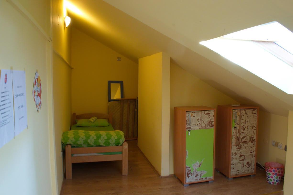 Hostel Bed N Beer Belgrado Esterno foto